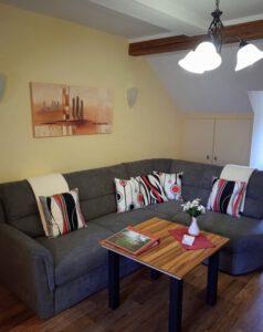 Wohnzimmer / Sofa